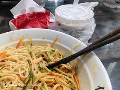 -牛一嘴·兰州牛肉面·大盘鸡(财富中心店)