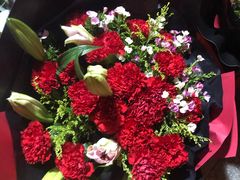 -万卉源鲜花店(百尚生活广场店)