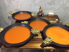 -黄潇洒老火锅(九眼桥宏济巷店)