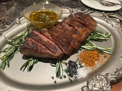 -LESCEDARS Brasserie Bistro香柏树