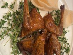 秘制脆皮乳鸽-避风塘·金牌店·夜宵(金玉兰店)