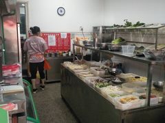 -陆师傅砂锅烫菜(圆通街店)