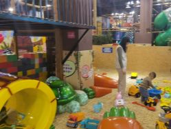 -卡通尼乐园·生日会(烟台永旺店)