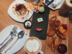 -必胜客(龙泉万达店)