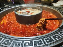 菌香鸳鸯锅-晓宇重庆火锅(大唐不夜城店)