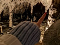 -波斯托伊纳溶洞