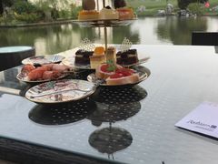 -梁鸿湿地丽笙度假酒店大堂吧
