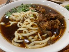 牛肉面-清真吴记门钉肉饼·喜多利