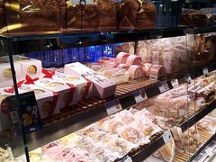 -巴黎贝甜(大宁国际商业广场店)