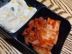 爽口泡菜-吴草鸡爪오초닭발韩食堂(融恒盈嘉中心店)