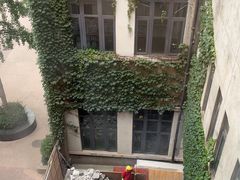 -成都东郊记忆理工大学轻居酒店
