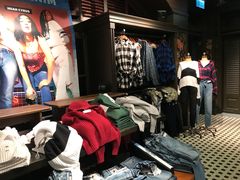 -Hollister(希慎广场店)