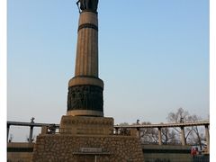 -人民防洪胜利纪念塔