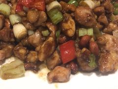 宫保鸡丁-闫府私房菜(经四路万达店)