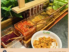 -呷佬·长沙手工米粉(金沙江路店)