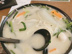 -肥汁米蘭香港米线(定西路店)