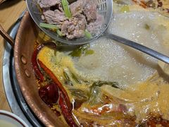 -洱火云南酸菜牛肉火锅(石景山当代商城店)