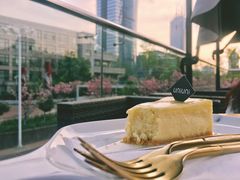 -UNI UNI(环亚凯瑟琳店)