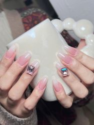 -H12 STAR日式美甲美睫专门店