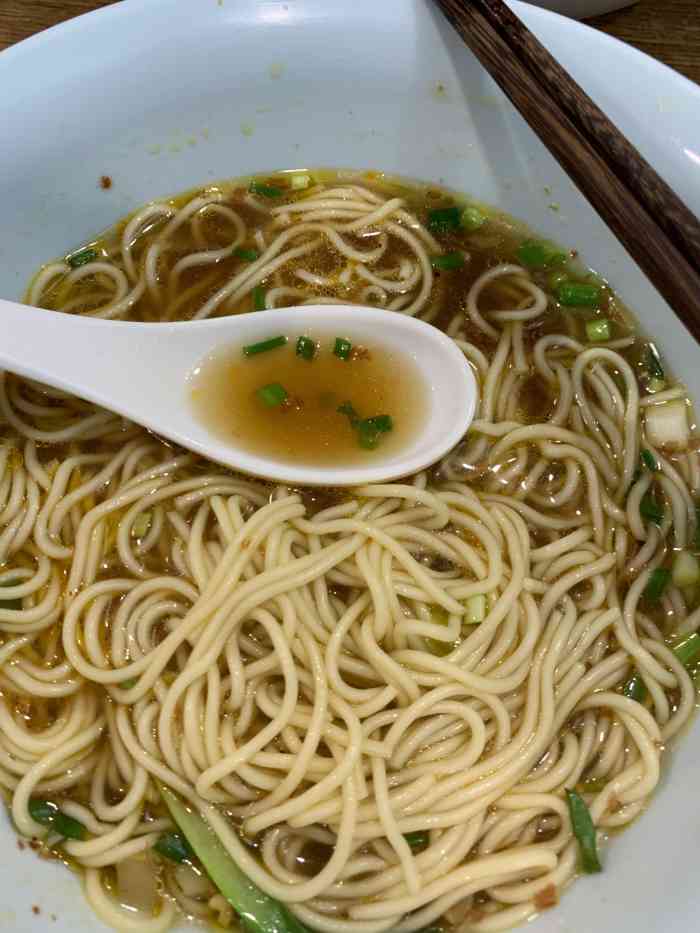 坝坝面-"老板确实是重庆老板,店里来的人也不少,可."-大众点评移动版