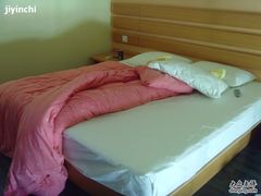 战后的宁静-如家酒店(上海陆家嘴东方明珠浦东大道地铁站店)