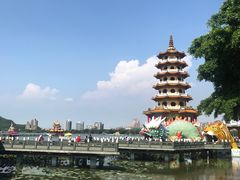 -龙虎塔