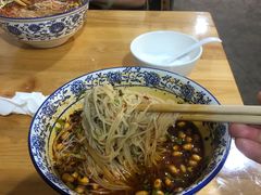 -刘二姐肥肠米粉(总店)