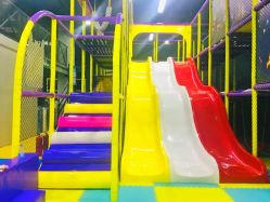 -蹦贝运动中心·蹦床·攀岩·闯关(龙岗店)