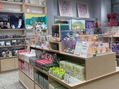 -泡泡玛特POPMART(杭州乐堤港店)