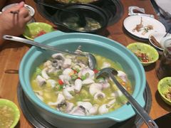 -重庆鸡公煲·青锅花椒鱼(牡丹江路店)