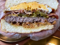 火烤墨西哥鲜椒牛肉汉堡-魏斯理汉堡(西安沣东吾悦店)