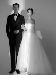 -至臻微拉婚纱摄影