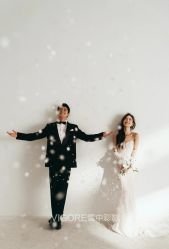 -雪中彩影婚纱摄影·微光艺术中心