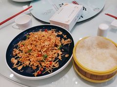 -香山湖家家宴(中山陵店)