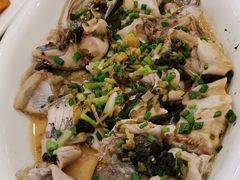 -巨元河鲜酒楼·清远特色菜名店(英德店)