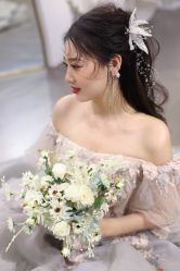 -艾米丽婚纱礼服