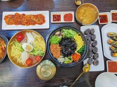-釜山豚骨汤饭(芝罘万达广场店)