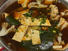 -李双猪·小龙虾·烧烤·羊肉煲(乐山店)