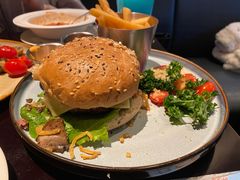 香浓蘑菇牛肉汉堡-blue frog蓝蛙(长泰广场店)