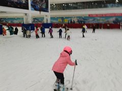 -乔波室内滑雪场