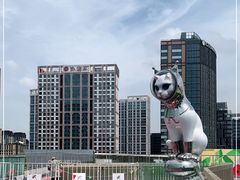 -瑞尔齿科(上海长风大悦城店)