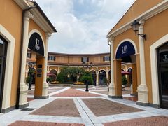 -佛罗伦萨小镇广佛名品奥特莱斯(疏港路店)