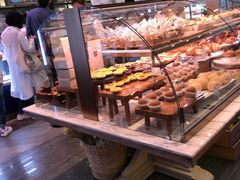 面包甜点陈列柜-巴黎贝甜(凯德MALL望京店)