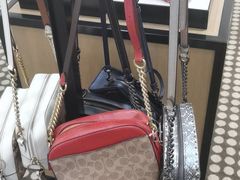 -COACH蔻驰(赛特奥特莱斯店)