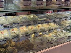 -白玉兰食品甜凤店(合生汇店)