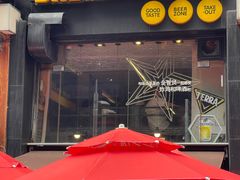 -BHC炸鸡(明洞总店)