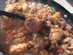 -国庆鱼头鱼尾馆(盛世华庭店)