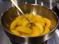 糖水黄桃-本炙炭烤·蒲烧活鳗料理店(金沙洲店)