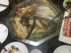 -重庆德庄火锅(体育中心店)
