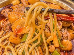 -牛一嘴·兰州牛肉面·大盘鸡(财富中心店)